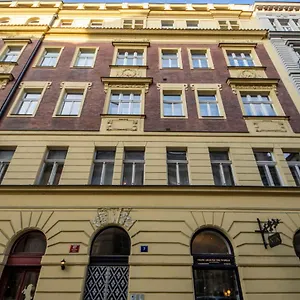 Apartment Autentic Platnerska, Prague